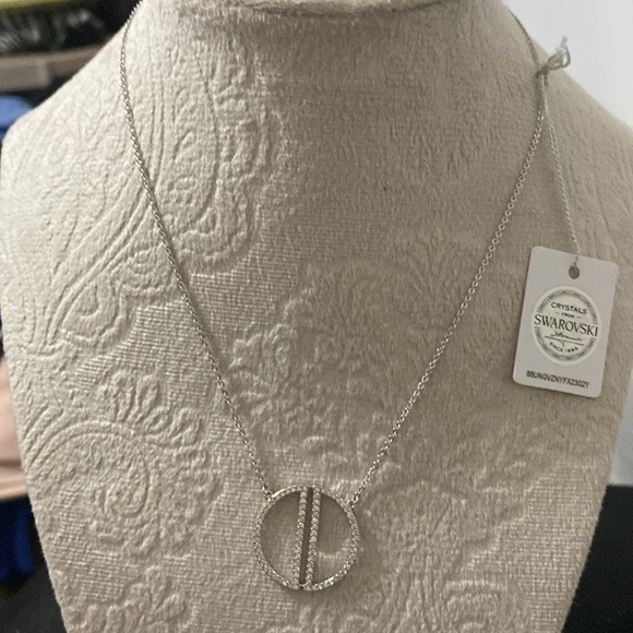 Nic & Syd Silver Necklace Swarovski Crystals approx. 16”Adjustable chain clasp - Picture 5 of 12